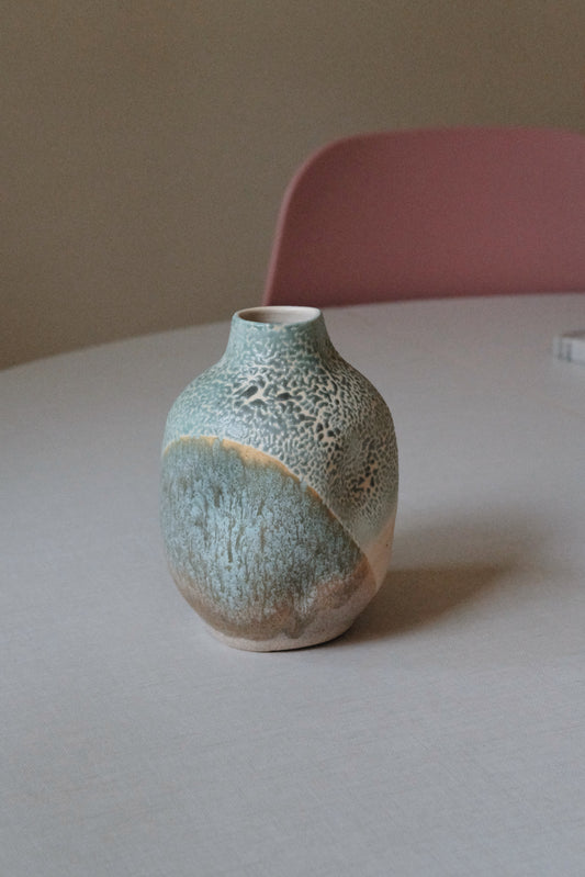 Coastal Dewy Bottleneck Vase