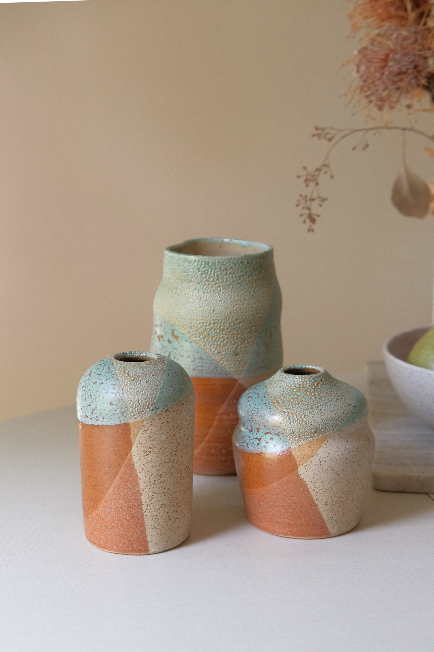 Curve Dewy Bud Vase