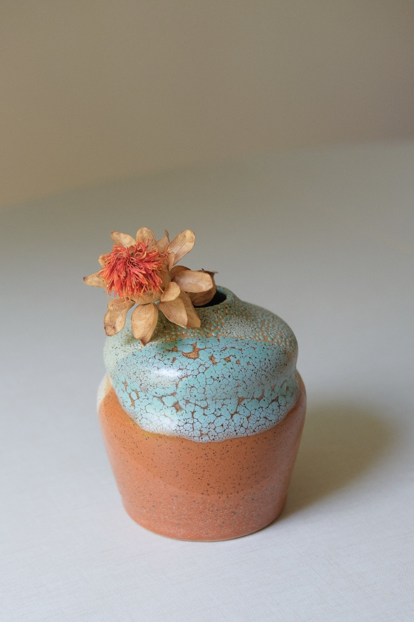 Curve Dewy Bud Vase